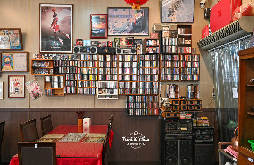 台中太平懷舊台菜餐廳,酸菜鍋和熱炒系列都好吃,價格實在、好停車 -妮妮布魯