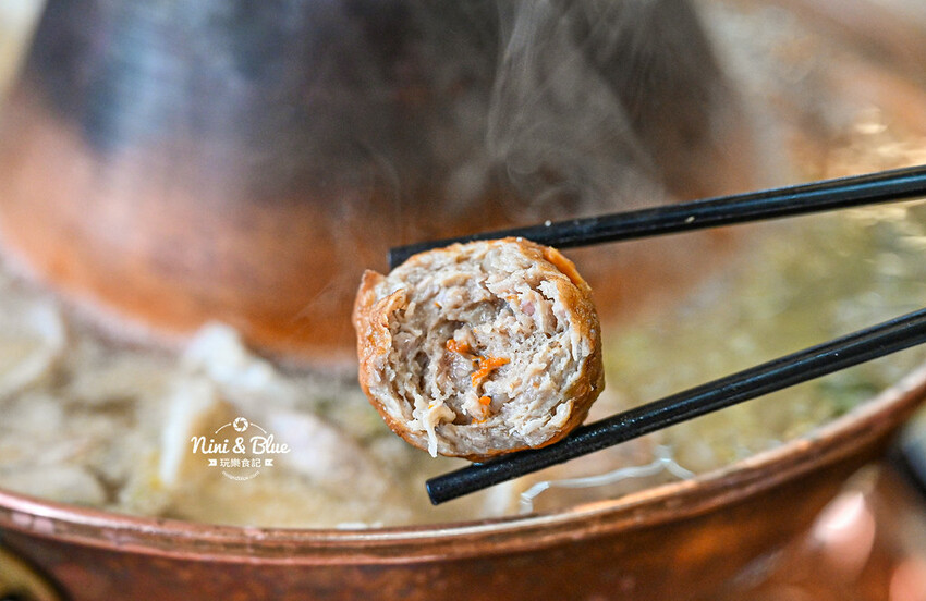 台中太平懷舊台菜餐廳,酸菜鍋和熱炒系列都好吃,價格實在、好停車 -妮妮布魯