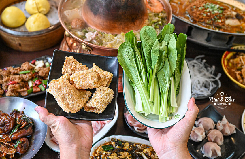 台中太平懷舊台菜餐廳,酸菜鍋和熱炒系列都好吃,價格實在、好停車 -妮妮布魯
