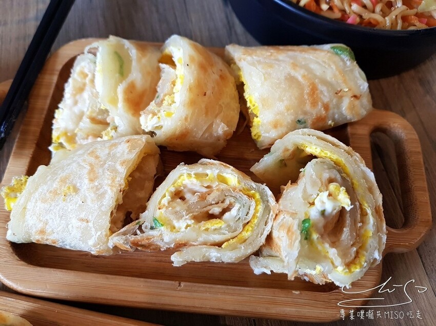 【永和早午餐】曉食厚Brunch ➤最新菜單!厚蛋餅好吃推薦!頂溪捷運站早午餐,近耕莘醫院!詳細菜單!有Uber