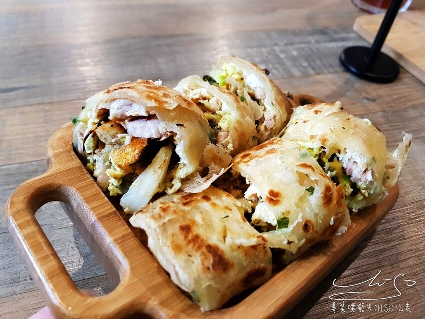 【永和早午餐】曉食厚Brunch ➤最新菜單!厚蛋餅好吃推薦!頂溪捷運站早午餐,近耕莘醫院!詳細菜單!有Uber