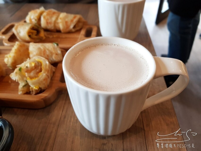 【永和早午餐】曉食厚Brunch ➤最新菜單!厚蛋餅好吃推薦!頂溪捷運站早午餐,近耕莘醫院!詳細菜單!有Uber