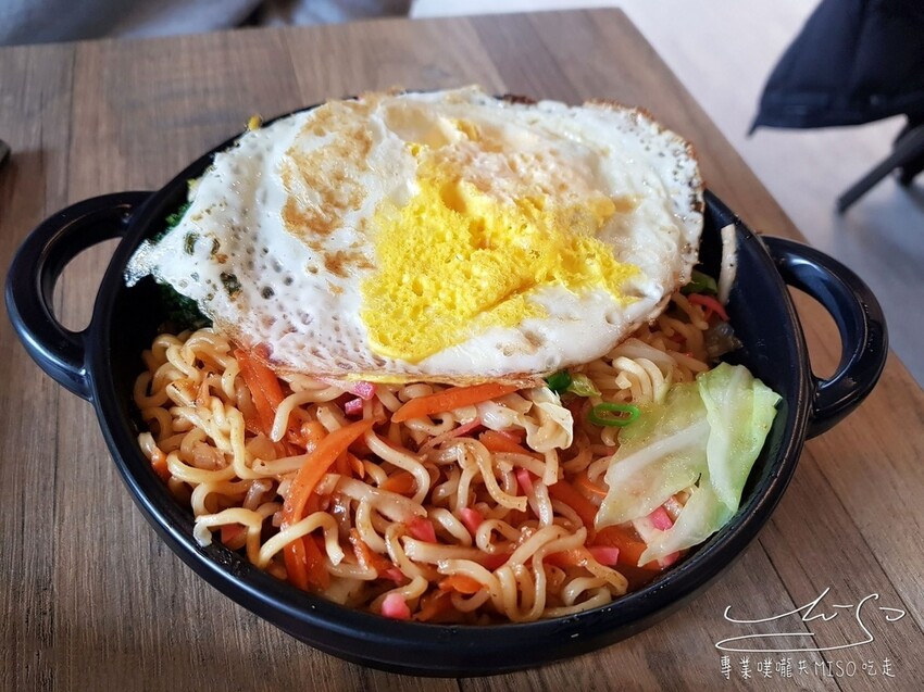 【永和早午餐】曉食厚Brunch ➤最新菜單!厚蛋餅好吃推薦!頂溪捷運站早午餐,近耕莘醫院!詳細菜單!有Uber