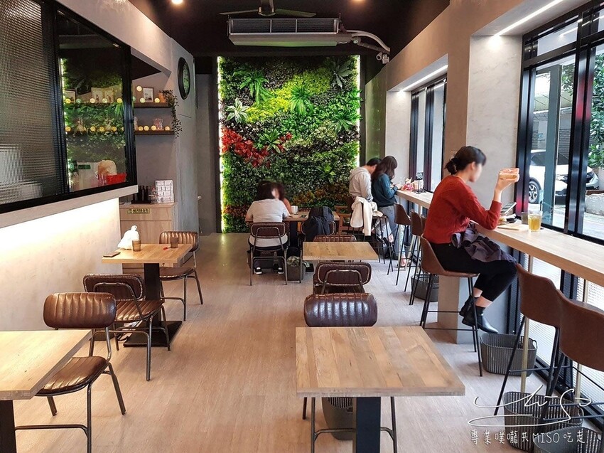 【永和早午餐】曉食厚Brunch ➤最新菜單!厚蛋餅好吃推薦!頂溪捷運站早午餐,近耕莘醫院!詳細菜單!有Uber