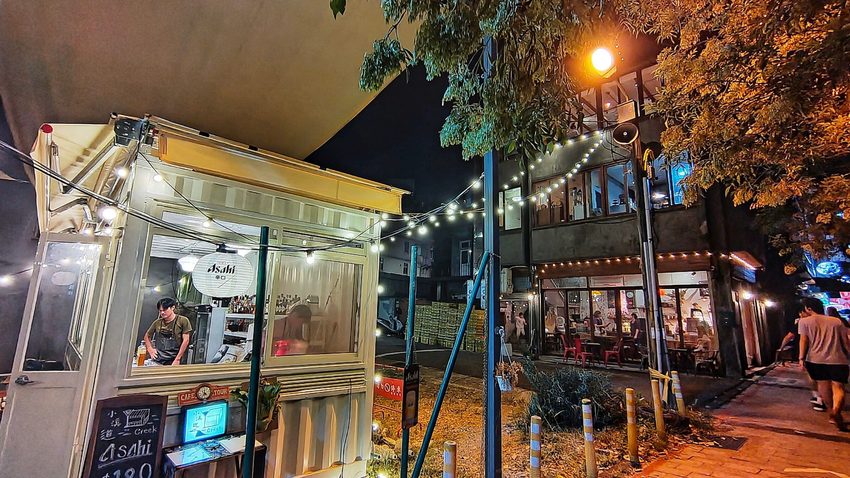 桃園中壢美食-小溪道Creek-老街溪旁夢幻露天酒吧,秋夜品酒述涼意 @民宿女王芽月-美食.旅遊.全台趴趴走