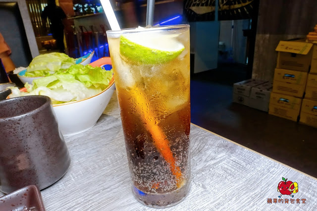 [食記] 新竹竹北-長島調酒燒肉吧 超值雙人999燒肉套餐 雙人豪華海鮮套餐 A5和牛 戰斧牛排 比手臂長的天使紅蝦 美味台灣豬梅花 新鮮美味炭火燒肉 新竹美食