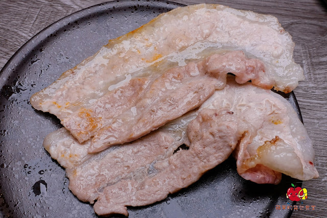 [食記] 新竹竹北-長島調酒燒肉吧 超值雙人999燒肉套餐 雙人豪華海鮮套餐 A5和牛 戰斧牛排 比手臂長的天使紅蝦 美味台灣豬梅花 新鮮美味炭火燒肉 新竹美食