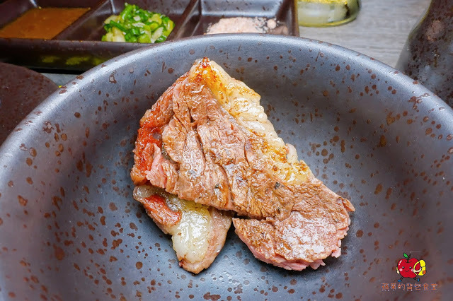 [食記] 新竹竹北-長島調酒燒肉吧 超值雙人999燒肉套餐 雙人豪華海鮮套餐 A5和牛 戰斧牛排 比手臂長的天使紅蝦 美味台灣豬梅花 新鮮美味炭火燒肉 新竹美食