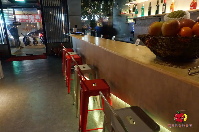 [食記] 新竹竹北-長島調酒燒肉吧 超值雙人999燒肉套餐 雙人豪華海鮮套餐 A5和牛 戰斧牛排 比手臂長的天使紅蝦 美味台灣豬梅花 新鮮美味炭火燒肉 新竹美食