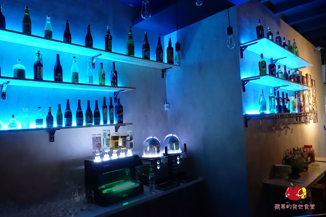 [食記] 新竹竹北-長島調酒燒肉吧 超值雙人999燒肉套餐 雙人豪華海鮮套餐 A5和牛 戰斧牛排 比手臂長的天使紅蝦 美味台灣豬梅花 新鮮美味炭火燒肉 新竹美食