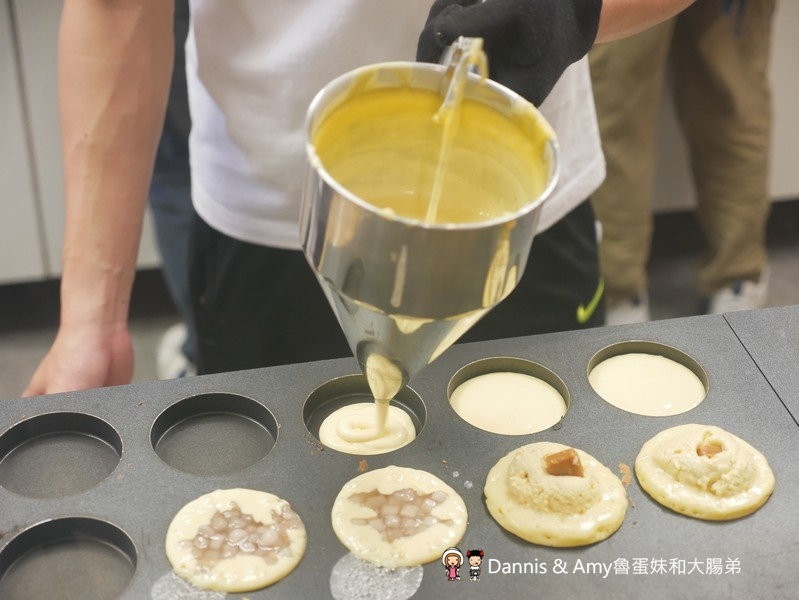 新竹新豐下午茶推薦|馬祖新村新豐店-台灣在地特色飲品 X 創意古早味車輪餅。車輪餅手搖飲口味推薦價格分享。芋頭控別錯過！！（影片）