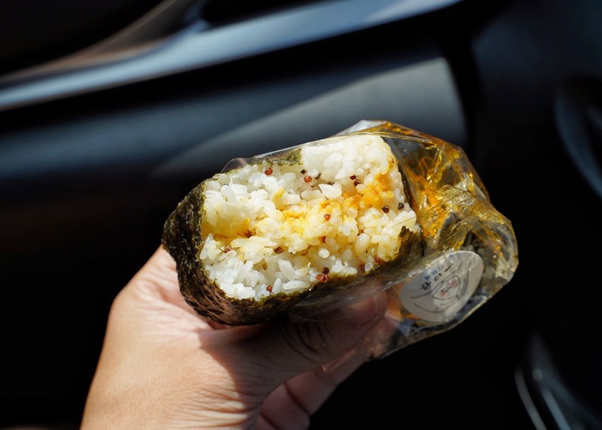 『一口丹 日式飯糰』新竹竹北新開幕文青風飯糰專賣店，口味選擇多、飲品口味也很有特色，早餐新選擇就是它啦！ - 阿華田的美食日記