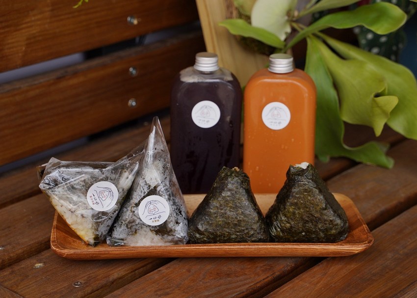 『一口丹 日式飯糰』新竹竹北新開幕文青風飯糰專賣店，口味選擇多、飲品口味也很有特色，早餐新選擇就是它啦！ - 阿華田的美食日記