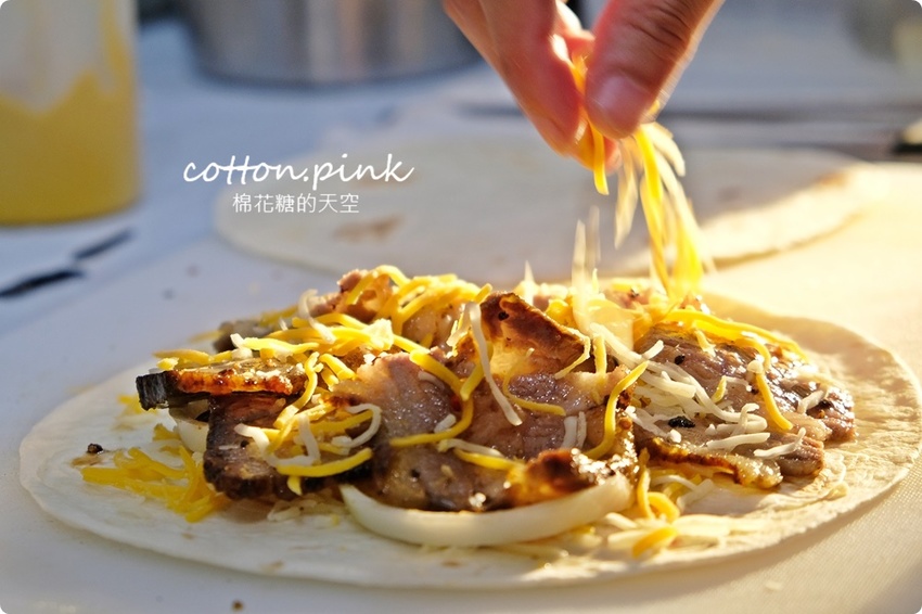 台中海線最新美食推薦|瘋狂傑克古巴三明治好吃到沒朋友、現做荷蘭鬆餅外面吃不到，凌晨兩點都吃得到美式好料