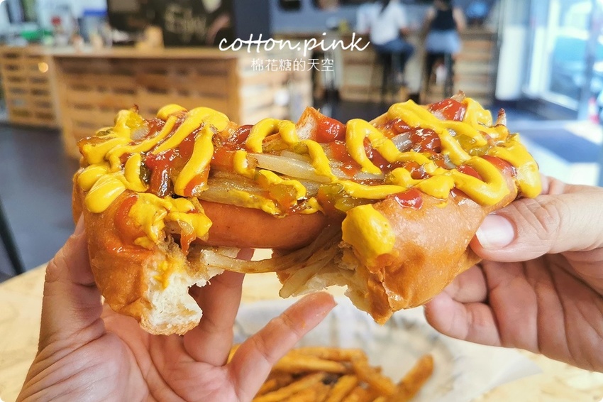 台中海線最新美食推薦|瘋狂傑克古巴三明治好吃到沒朋友、現做荷蘭鬆餅外面吃不到，凌晨兩點都吃得到美式好料