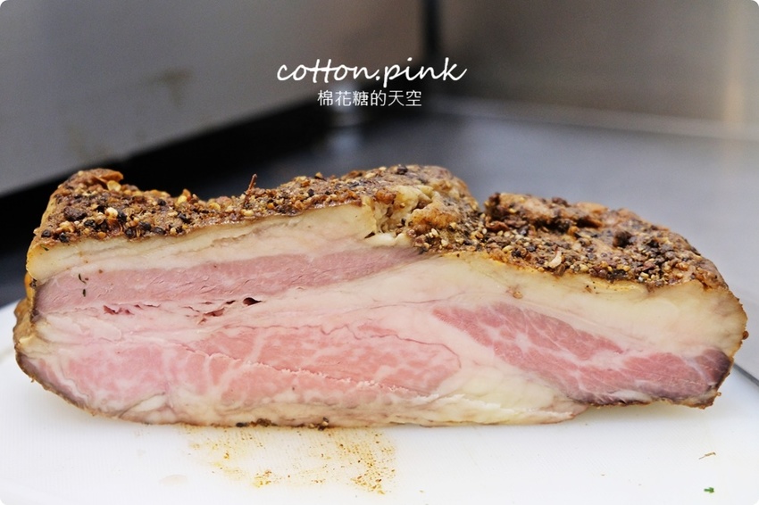 台中海線最新美食推薦|瘋狂傑克古巴三明治好吃到沒朋友、現做荷蘭鬆餅外面吃不到，凌晨兩點都吃得到美式好料