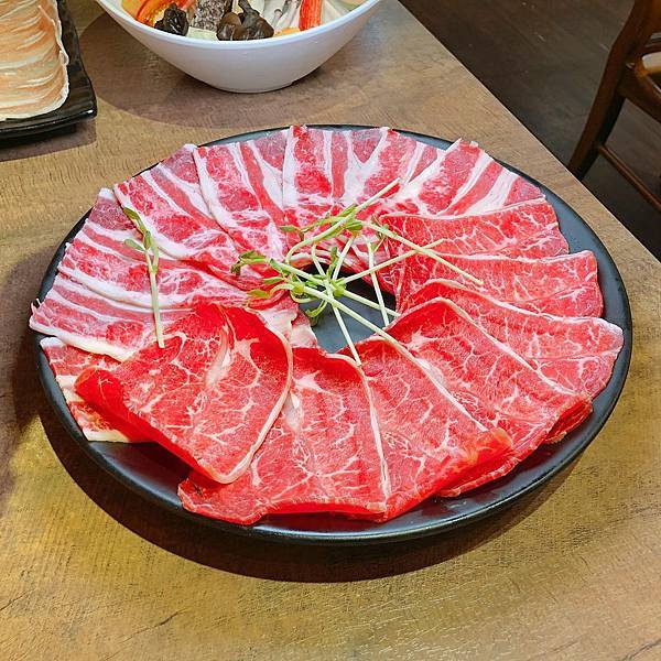 新北 永和區 李白湯 鴛鴦麻辣鍋12.JPG