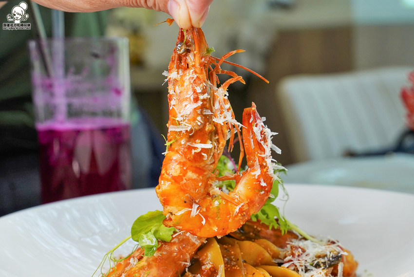 聚餐推薦 愛河之心 網美餐廳 溫室 森林 精緻 細膩 聚餐 約會 包場 婚宴