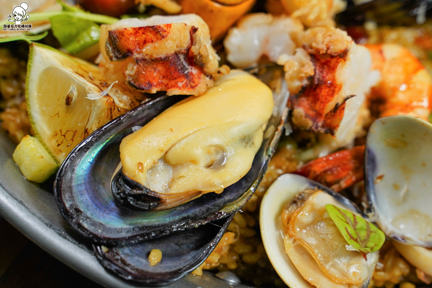 聚餐推薦 愛河之心 網美餐廳 溫室 森林 精緻 細膩 聚餐 約會 包場 婚宴