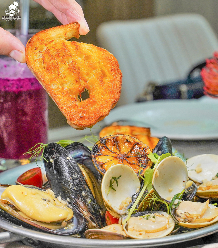 聚餐推薦 愛河之心 網美餐廳 溫室 森林 精緻 細膩 聚餐 約會 包場 婚宴