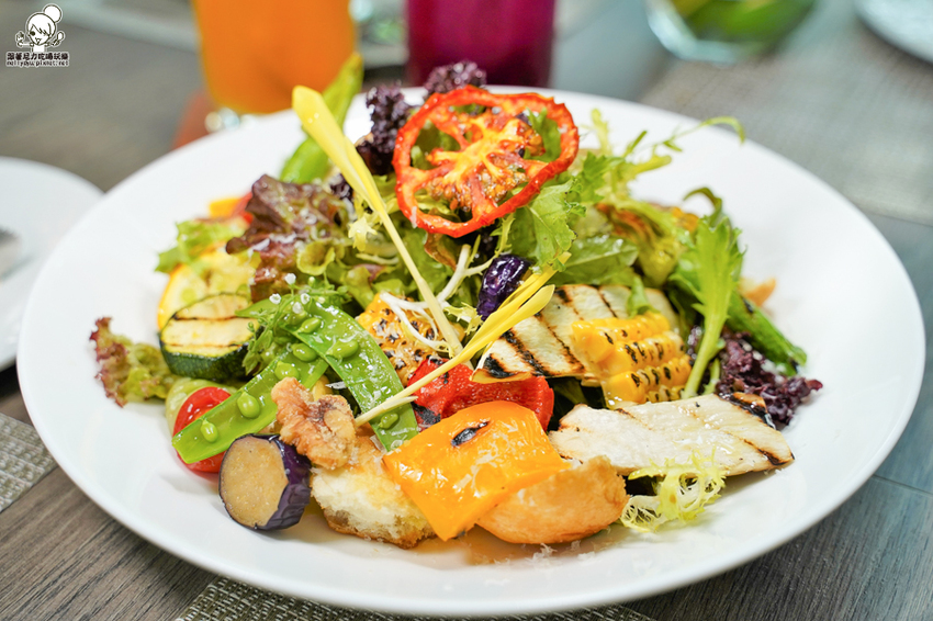 聚餐推薦 愛河之心 網美餐廳 溫室 森林 精緻 細膩 聚餐 約會 包場 婚宴