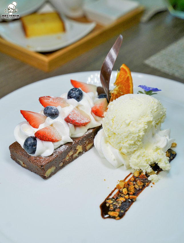 聚餐推薦 愛河之心 網美餐廳 溫室 森林 精緻 細膩 聚餐 約會 包場 婚宴