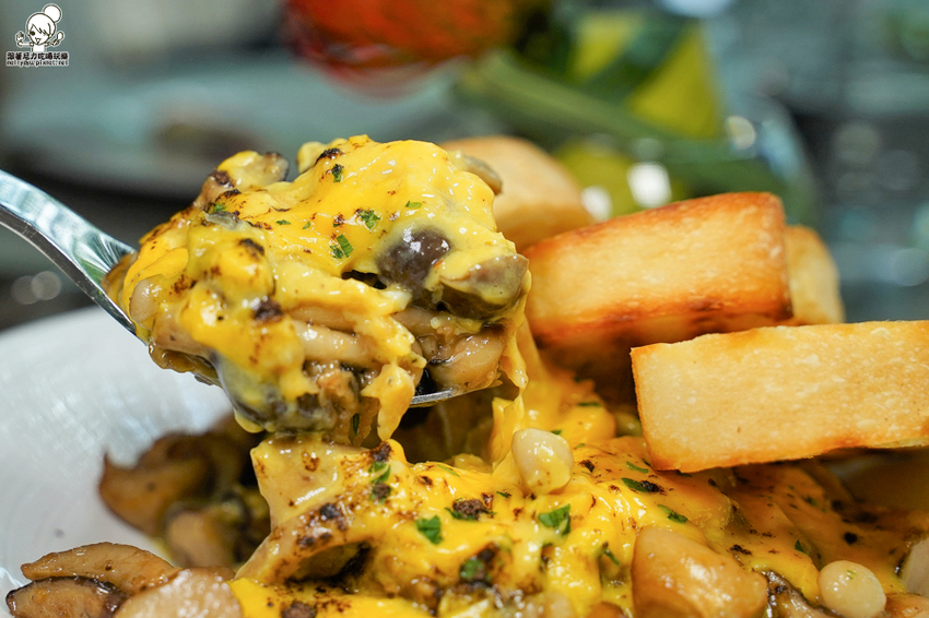 聚餐推薦 愛河之心 網美餐廳 溫室 森林 精緻 細膩 聚餐 約會 包場 婚宴