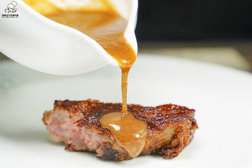 聚餐推薦 愛河之心 網美餐廳 溫室 森林 精緻 細膩 聚餐 約會 包場 婚宴