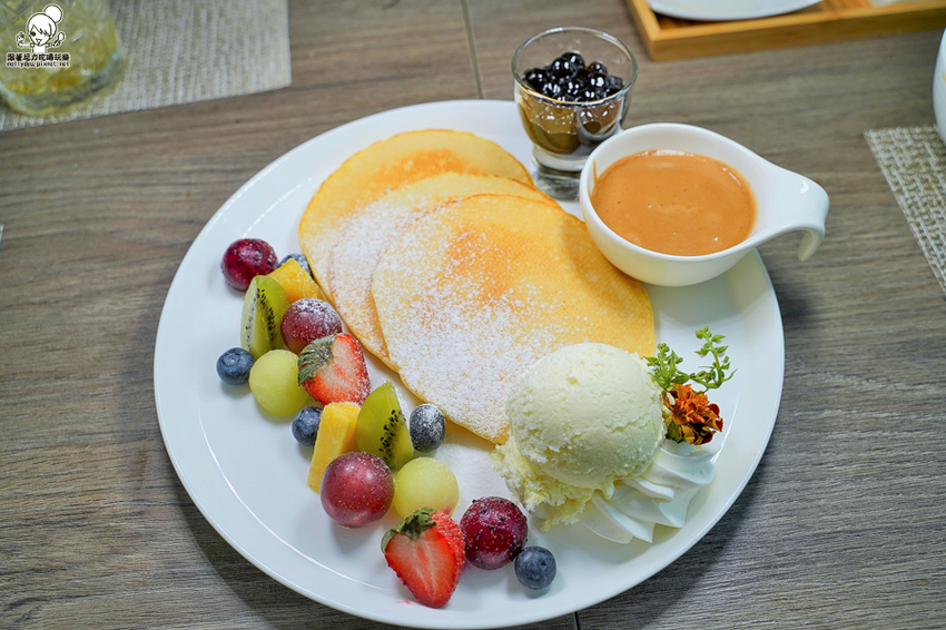 聚餐推薦 愛河之心 網美餐廳 溫室 森林 精緻 細膩 聚餐 約會 包場 婚宴