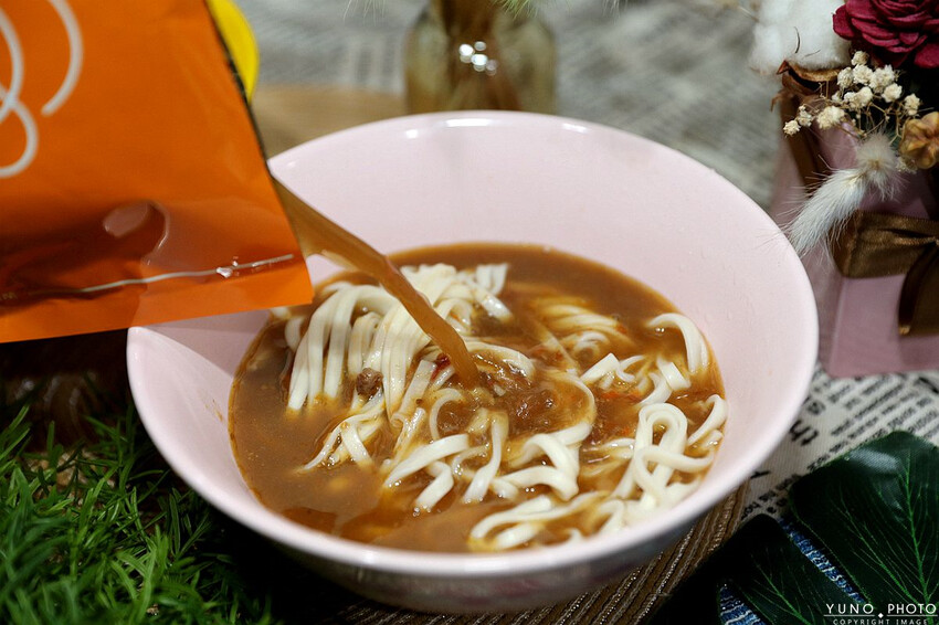 台北市大安區好食圓滿Wholesome food 宅配牛肉麵推薦！厚切銷魂牛肉麵肥嫩多汁超涮嘴 嗜辣必嘗麻辣鴨血豆腐