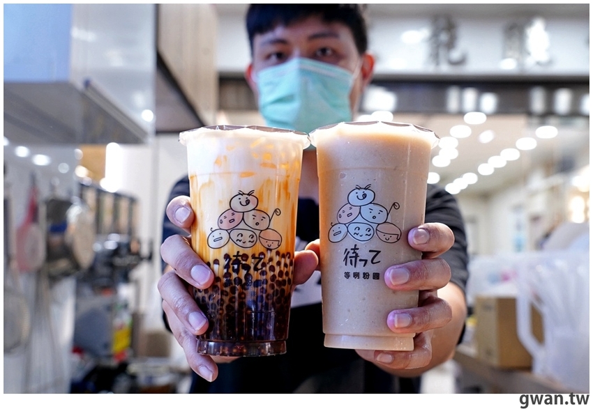 台南排隊飲料來囉，只有三天，憑學生證買一送一！