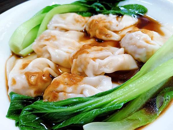 /tmp/phpnkgvuQ /tmp/phpnkgvuQ