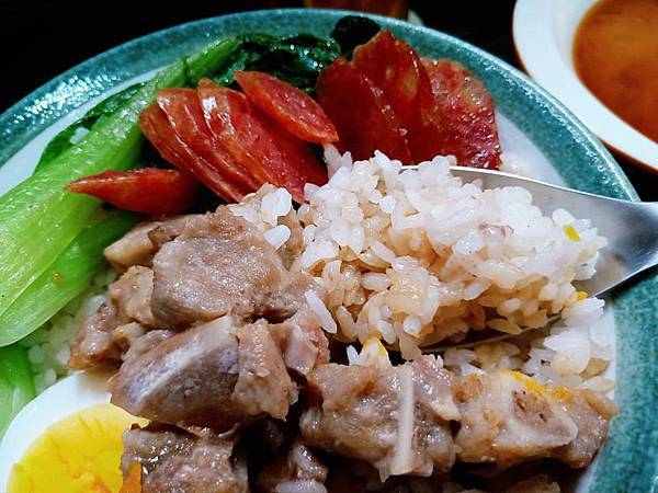 /tmp/phpd6uFYK /tmp/phpd6uFYK