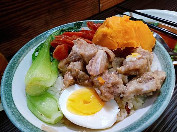 /tmp/phpwNRazA /tmp/phpwNRazA