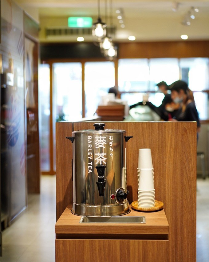 【友誼冰菓室】台北吳興商圈、北醫附近新開幕冰店，主打新鮮水果雪花冰、小半水果刨冰還有手工冰淇淋雪酪，手工自製且不添加香料、防腐劑、水果產地直送！ - 阿華田的美食日記