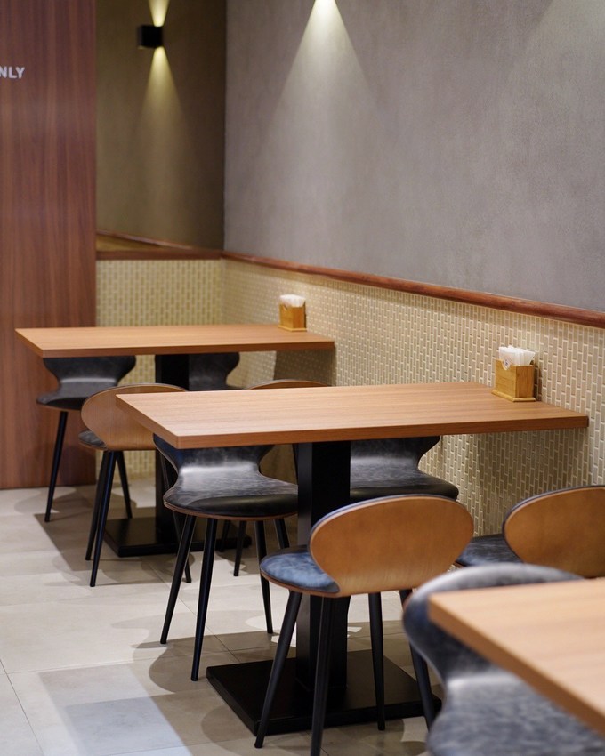 【友誼冰菓室】台北吳興商圈、北醫附近新開幕冰店，主打新鮮水果雪花冰、小半水果刨冰還有手工冰淇淋雪酪，手工自製且不添加香料、防腐劑、水果產地直送！ - 阿華田的美食日記