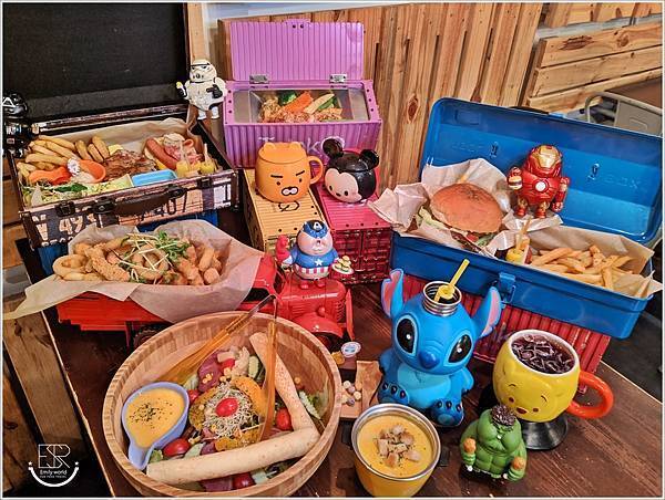 TankQ Cafe & Bar 松菸店 (26).jpg