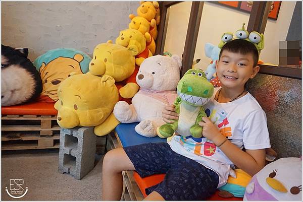 TankQ Cafe & Bar 松菸店 (10).JPG