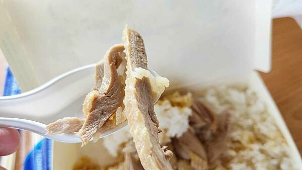 人太多,老闆停止接單啦~!網路評價高達4.5顆星,評價高到爆表,味道好吃到爆表,絕對會讓你一吃就上癮