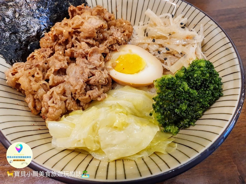 [食]台北 價格親民的丼飯料理 免費享用飲料吧及味噌湯~ 還可使用無接觸支付 街口支付、LINE Pay付款 職人雙饗丼