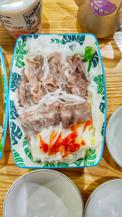 桃園中壢美食-福州佬美食居-皺皮腸粉份量多,除了家常菜還有濃濃人情味 @民宿女王芽月-美食.旅遊.全台趴趴走