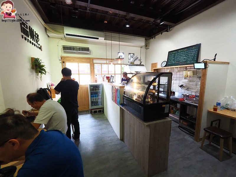 桃園中壢美食-福州佬美食居-皺皮腸粉份量多,除了家常菜還有濃濃人情味 @民宿女王芽月-美食.旅遊.全台趴趴走