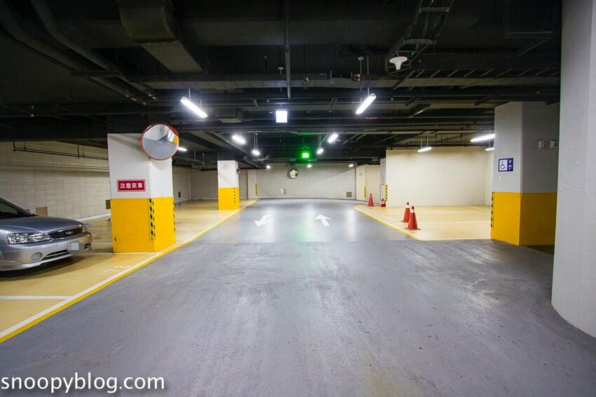 【台北內湖住宿】凱旋酒店Just Palace｜內湖科學園區飯店～近港墘捷運站步行6分鐘，愛麗絲夢遊仙境主題飯店