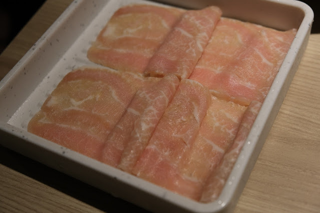 【台北餐廳 | 有之和牛】 午餐吃到消夜，和牛吃到飽