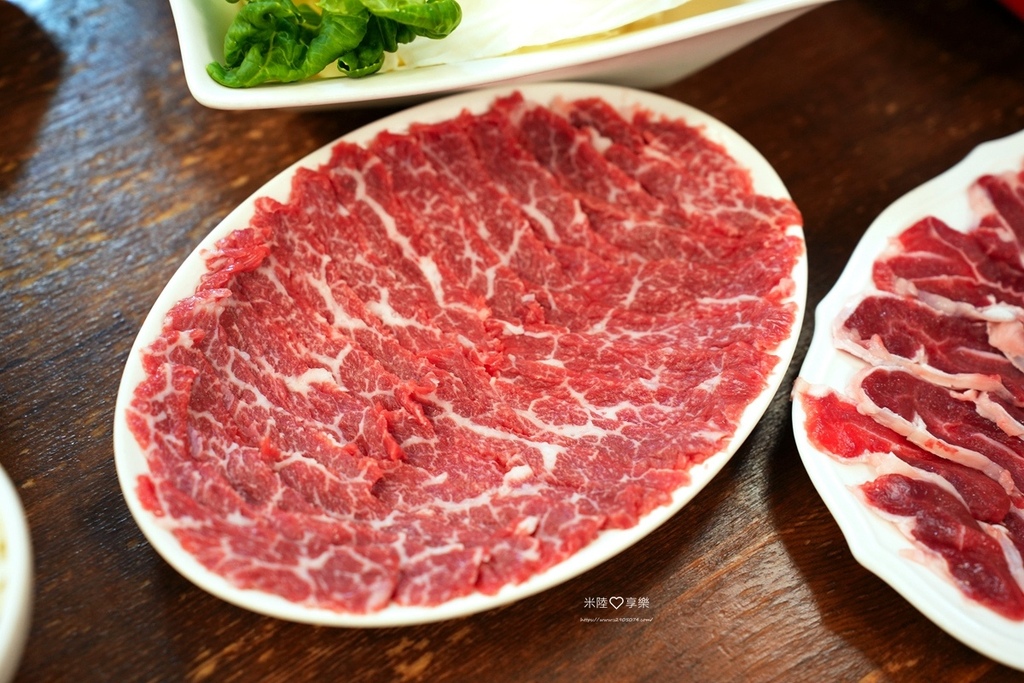 嘉義溫體牛肉鍋推薦，東方葉全牛料理，鮮甜美味必訪！