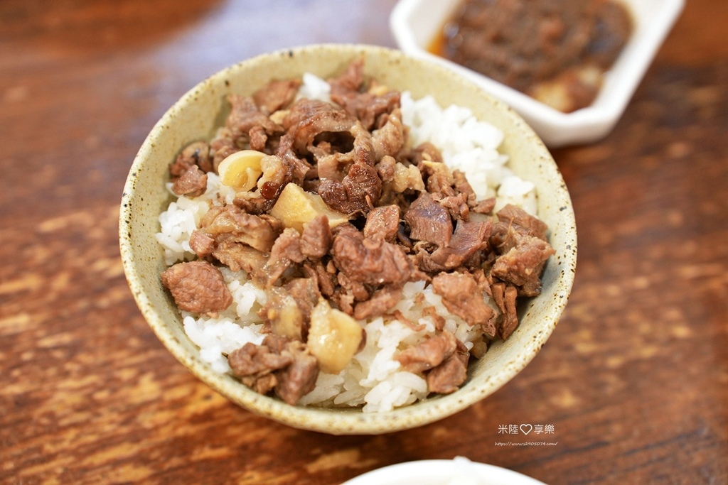 嘉義溫體牛肉鍋推薦，東方葉全牛料理，鮮甜美味必訪！