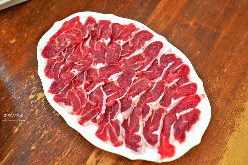 嘉義溫體牛肉鍋推薦，東方葉全牛料理，鮮甜美味必訪！