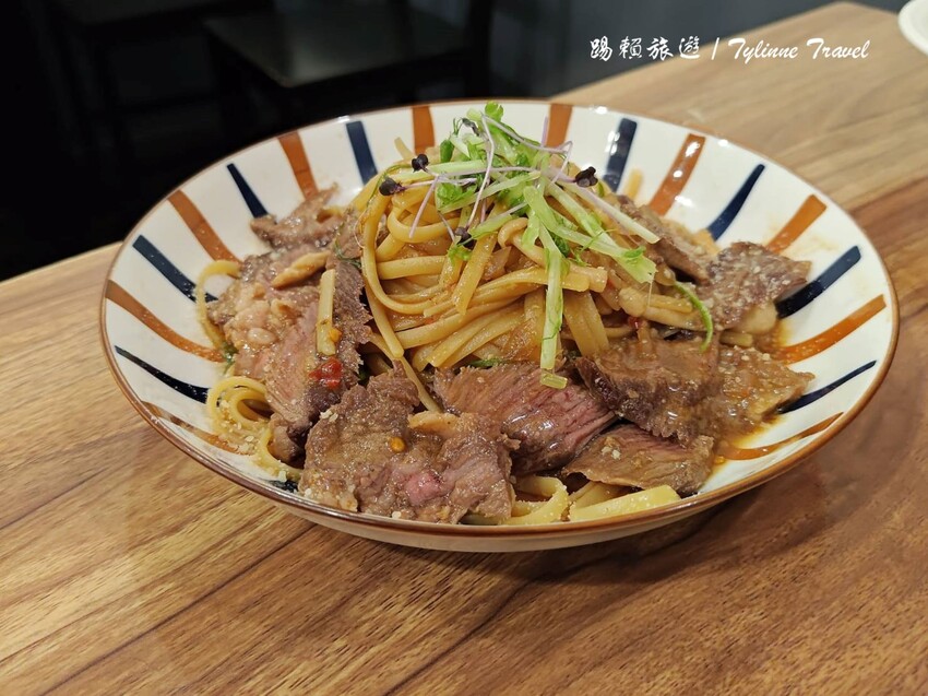 無論是與好友相聚還是帶上毛小孩來放鬆,這間餐酒館的精緻料理和寧靜氛圍都能讓你忘卻煩憂。