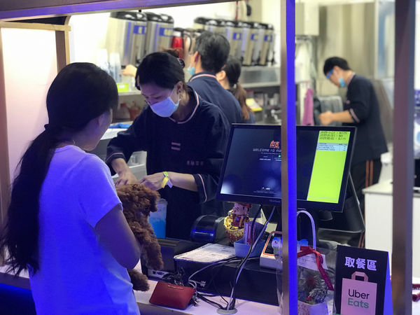 （新莊）新開幕優惠！台中人氣茶飲插旗雙北　超華麗青花瓷奶蓋藍柑橘冰沙美到像藝術品－青釉茶事 新莊店