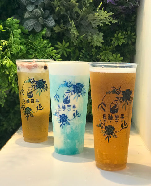 （新莊）新開幕優惠！台中人氣茶飲插旗雙北　超華麗青花瓷奶蓋藍柑橘冰沙美到像藝術品－青釉茶事 新莊店